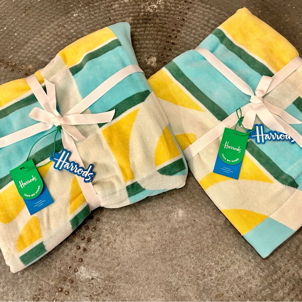 NWT Harrods Yellow and Green Bath and Beach Towels